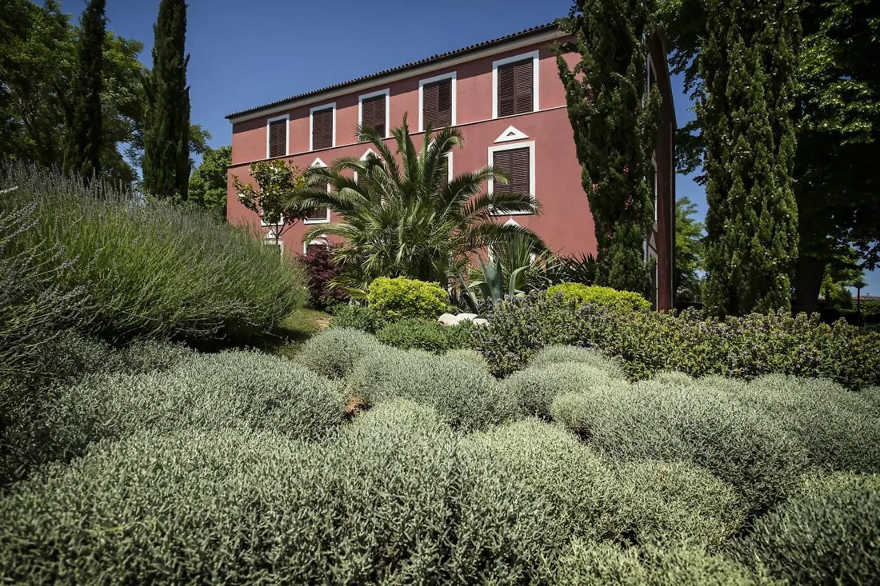 Hotel Villa Donat Sveti Filip i Jakov 4*,