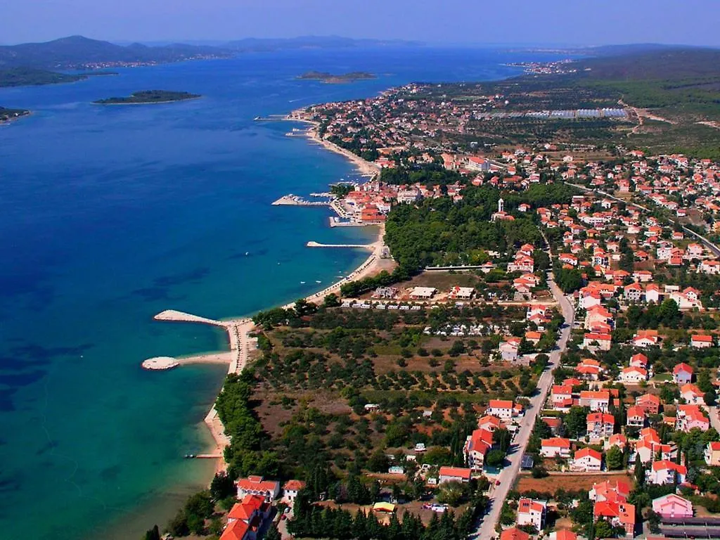 Hotel Villa Donat Sveti Filip i Jakov 4*,